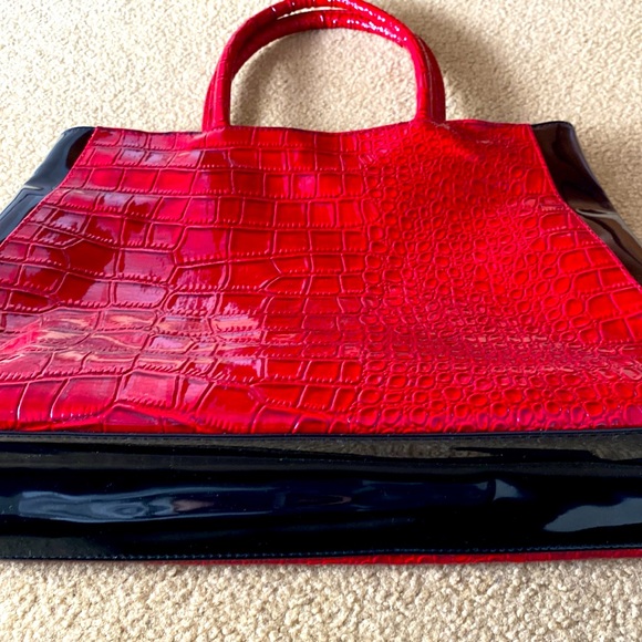New Faux Leather Boutique Adjustable Tote Bag with Accessory Animal Print Classy - Picture 4 of 9